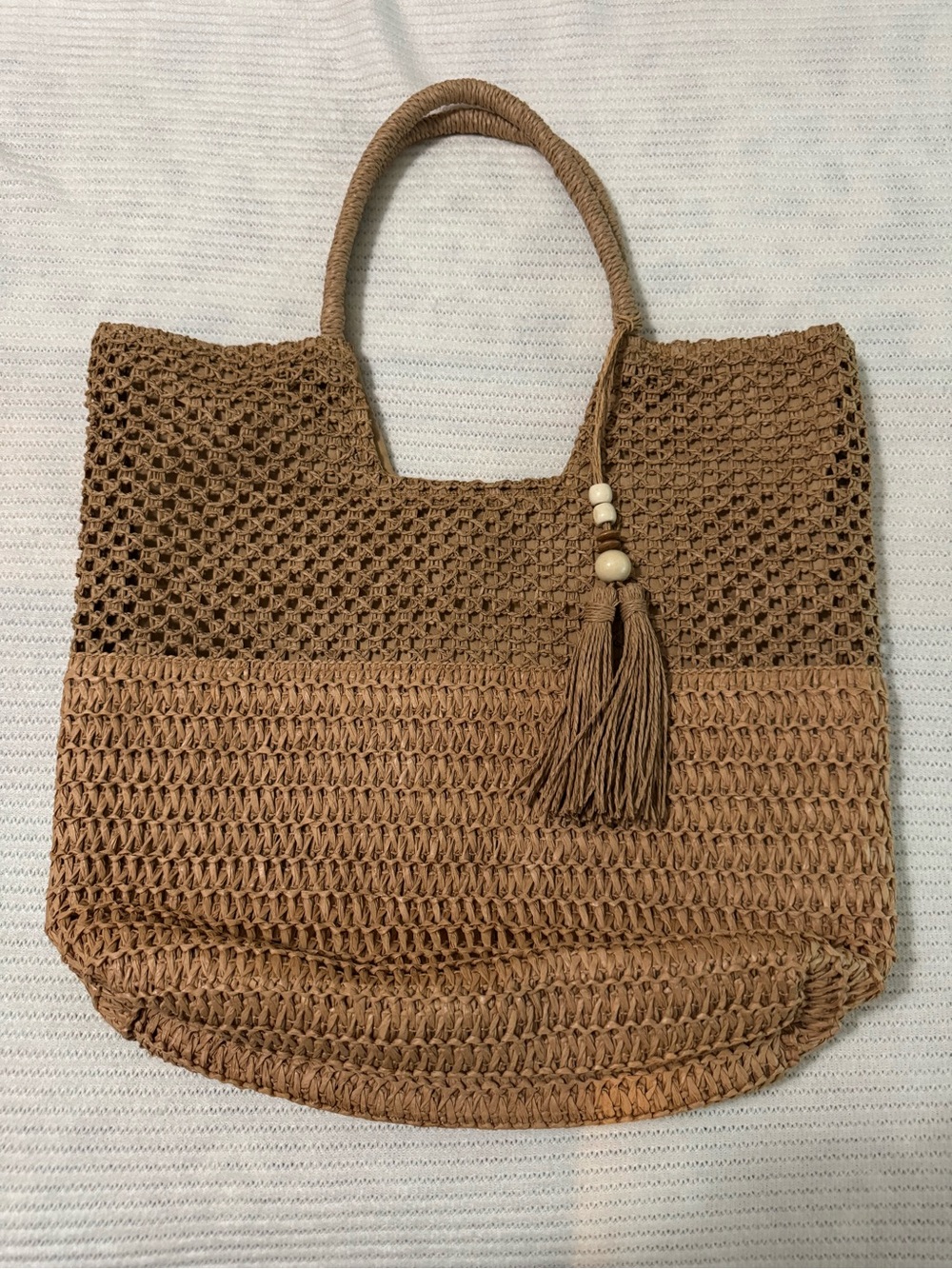 Artisanal Brazil Moriche Palm Straw Tote Bag Wooden Bead Tassel Boho Beach NWOT - Picture 1 of 4